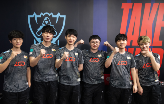 艰难以1 艰难以1